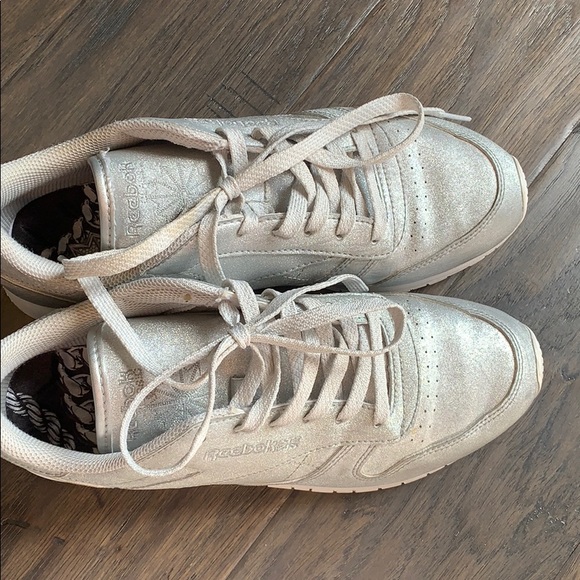 reebok classic silver glitter